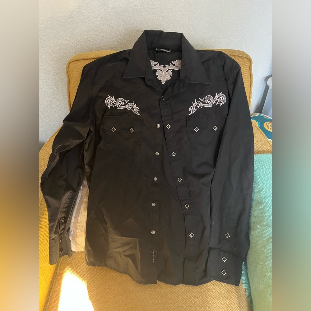 Men's Black Embroidered Western Shirt